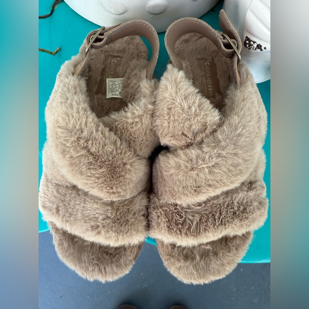 Koolaburra by UGG Fuzz-ee Platform Slipper Amphora Taupe Size US 6 Furry Cozy